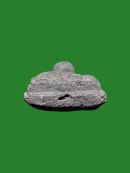 Luang Pu Tuad Wan Powder Large Mold Silver-Mounted Amulet — Luang Pu Ton, Wat Sri Aphai Wan, Loei Province, Rare Collector's Edition — รูปที่ 4