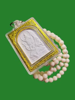 Phra Luang Ta Maa Over Brahma Amulet with Plastic Bead Rosary from Wat Tham Mueang Na, Lampang — รูปที่ 1