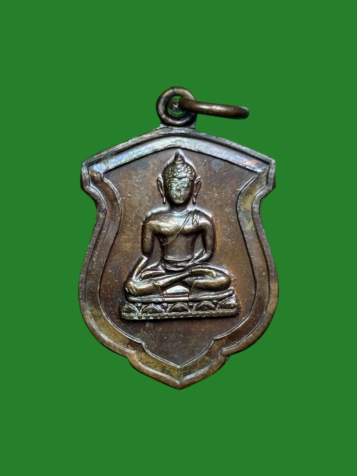 Phra Chiang Saen Coin of Luang Pu Si, Wat Sakaek, B.E. 2519, Copper with Chakra