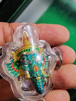 Ganesha Head Amulet Full Head Miracle Wealthy Edition Wat Suwannachedi B.E. 2563 Brass with Royal Blue Enamel Green Face — รูปที่ 4