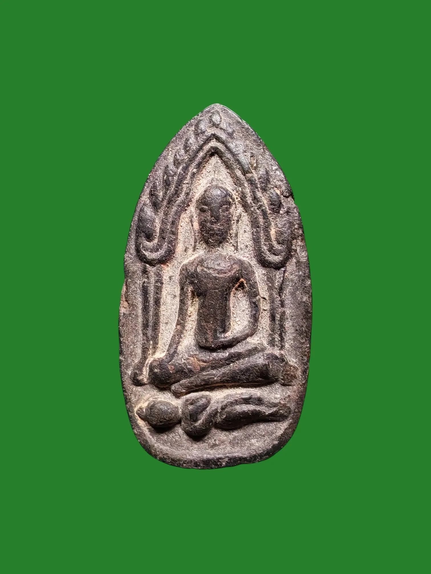Khun Phaen Sitting Kumarn by Luang Pu Suang, Wat Phai Phattana, Si Sa Ket, B.E. 2519