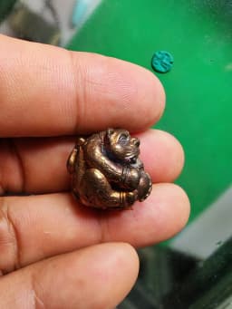 Wealth-Receiving Cat Amulet, Luang Pu Kham Bu, Wat Kud Chom Phu, Ubon Ratchathani, B.E. 2554, Bell Metal — รูปที่ 5