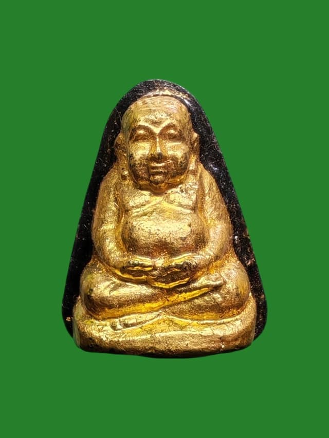 Phra Sangkachai Powder Amulet with Gold Coating by Luang Pho Prasit, Wat Pa Moo Mai, Chiang Mai, B.E. 2551, Set of 499