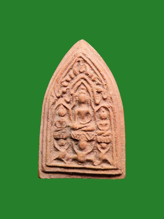 Phra Phan Thai Amulet by Ajarn Chum Chaiyakiri, Wat Tham Khao Tao, B.E. 2497, Clay