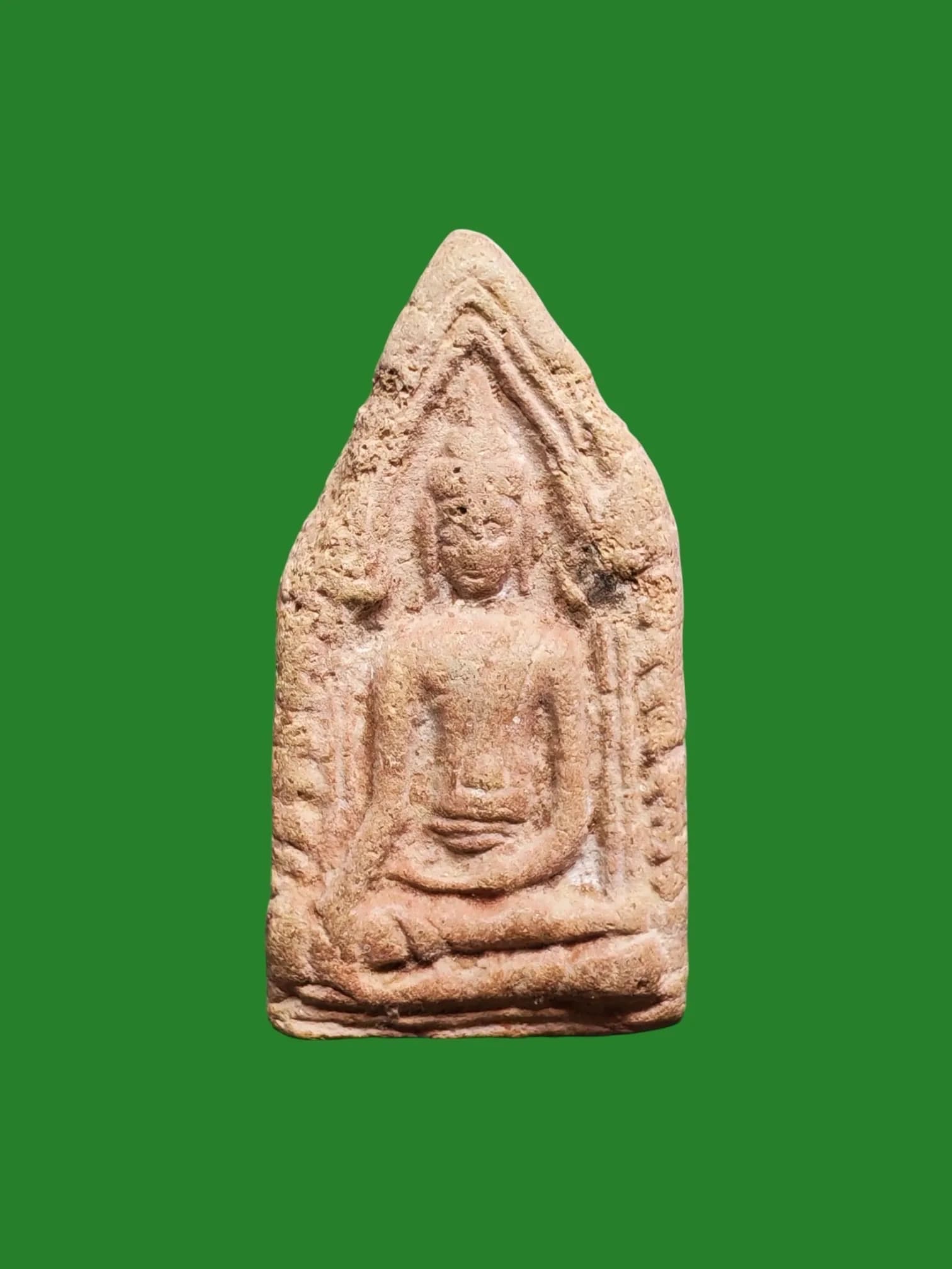 Phra Khun Phan Luang Pho Charan Wat Ampawan Singburi B.E. 2496 Clay Powder Amulet